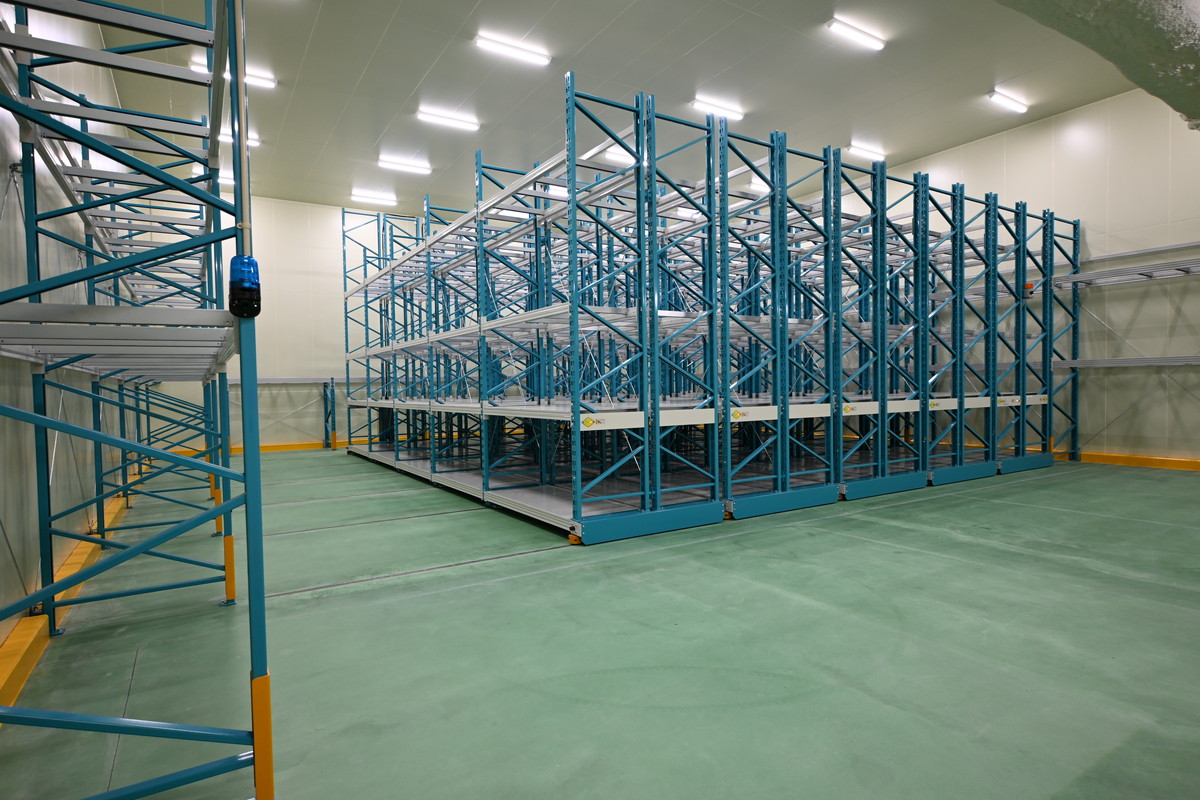 プロン株式会社様冷凍食品倉庫